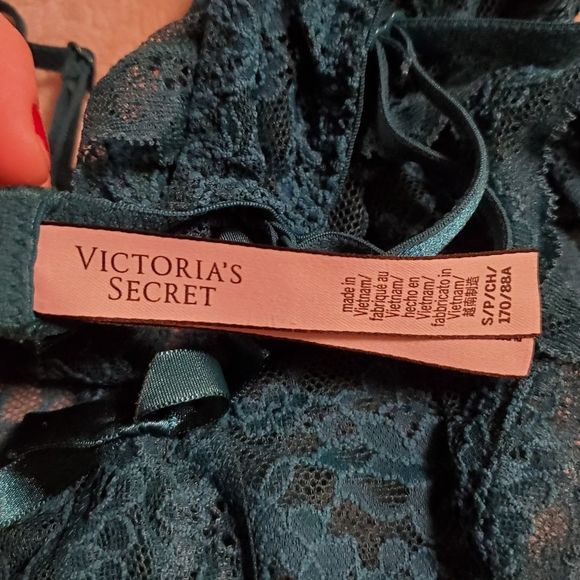 Emerald Green Victoria's Secret Lace Lingerie Teddy - Picture 13 of 14